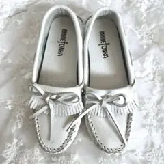 MINNETONKA ホワイト モカシン フリンジ付き ミネトンカ レザー