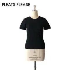 プリーツプリーズ/カットソー イッセイミヤケ 黒 ブラウス Tシャツ
