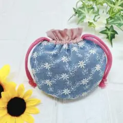 まん丸コロリンミニ巾着（デニムブルー花柄刺繍）、小物入れ、ハンドメイド