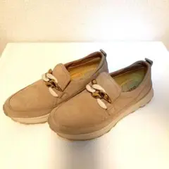 【美品】bussola チェーン飾り 撥水 スリッポン 23.5~24.0