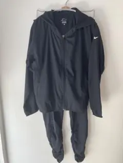【美品】Nike レディースフード付きジャージ上下セット ブラック