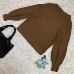 極美品　インディヴィ　ゆったりニット　茶　ゆったりネック　カシミヤ混　34 XS