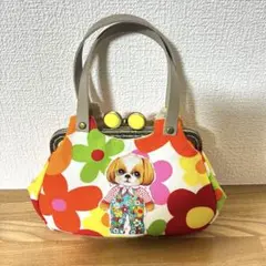 あおりがま口ポーチ