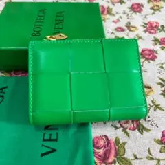 早い者勝ち！Bottega Veneta グリーン 二つ折り財布