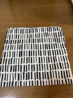 幾何学模様 クッションカバー 45×45cm 新品未使用