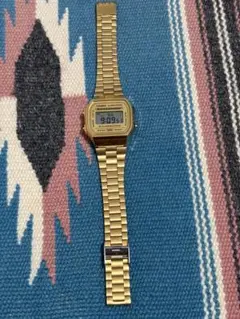 CASIO デジタル腕時計 ゴールド