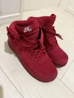 Nike Air Force 1 ハイカット レッド