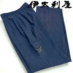 美品♡　伊太利屋　可愛い♡　アニマルポイント　シンプル　パンツ　デニムブルー