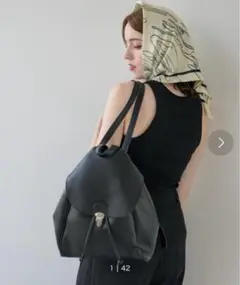 muku トライアングルバックパック　NUENA