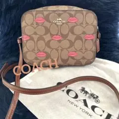 *極美品*COACHシグネチャーリップ柄ミニショルダーバ