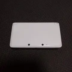 ニンテンドー3DS ホワイト ゲームカード付き