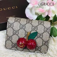 美品✨GUCCI 折り財布 GGスプリーム チェリー PVC レザー レッド
