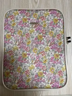 iPad タブレットケース　リバティ柄