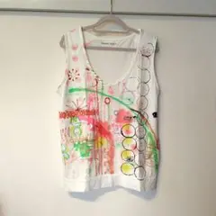 tsumori chisato のアート柄タンクトップ