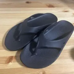 ウーフォス リカバリーサンダル ブラック 27cm