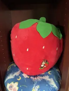 ディズニー いちご型クッション