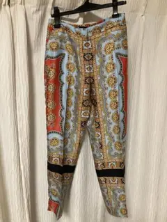 ZARA ペイズリー柄スカーフ柄パンツ XS