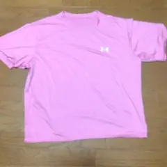 Under Armour ピンク Tシャツ xl