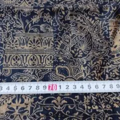 ネイビーとゴールドの花柄コットン生地　約250✕112cm　168