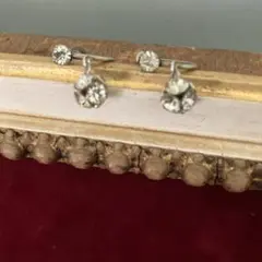 ★ヴィンテージ 揺れるラインストーンボール型美しいイヤリング蚤の市レア希少★
