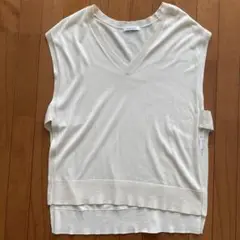 グローバルワーク　Vネック　ニット　白