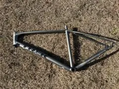 TREK FX s4 2020年モデルのフレーム