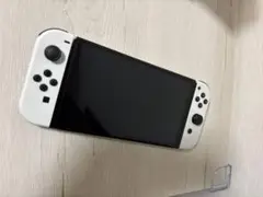 Item thumbnail for item 00017a7e-8bb9-447c-9ed8-7f8923b61511