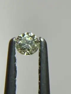天然ダイヤモンド　0.071ct very light yellow
