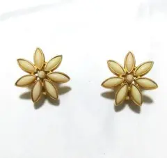 Item thumbnail for item ee044225-6091-47b1-a79f-20ff380afaa3