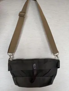 Item thumbnail for item 121f38db-132d-462e-8f26-b9b3db1a8984