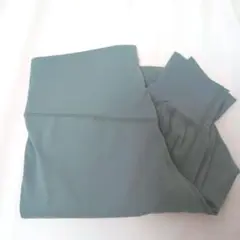 グリーン ヨガパンツ
