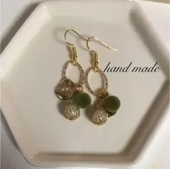 ゴールドのピアス