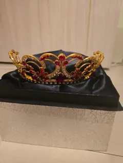 クラシックバレエ衣装　ゴールド レッド ティアラ