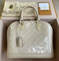 Louis Vuitton Aluma PM モノグラム・ヴェルニ ハンドバッグ