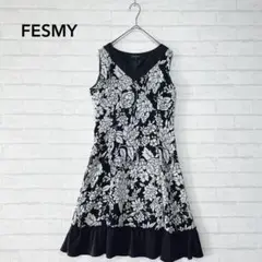 【FESMY】モノトーン 花柄ワンピース Vネック フレア（9号）上品 お呼ばれ