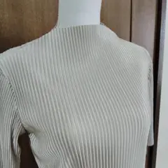 Dazyプリーツトップス