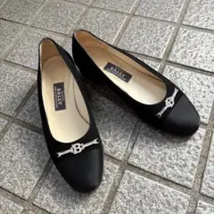 綺麗　美品　BALLY 黒パンプス　22.5センチ