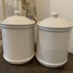 陶器　蓋付き容器