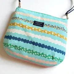 大きめ❣️ファスナーショルダーバッグ＊爽やか北欧風 ブルー ハンドメイドバッグ