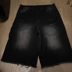 ブラック ダメージショートパンツ