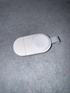 Apple Watch 充電器 ホワイト　コンパクト　残り一点