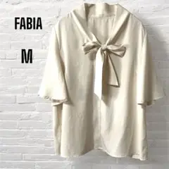 美品　ファビア　半袖　リボンタイブラウス　とろみ素材　ホワイト　M