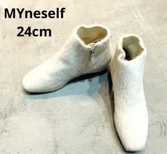 未使用　MYneself/マインセルフ/ファー/ショートブーツ/24cm/WHT