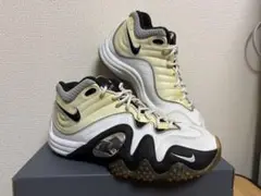 Nike AIR ZOOM UPTEMPO 5 黒×白