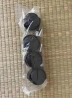 黒のプラスチック製コースター4枚セット