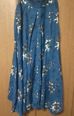 COMME CA ネイビーブルー フローラル フレア ロングスカート