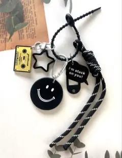 じゃらじゃらキーホルダー バッグチャーム ニコちゃん スマイルブラック系