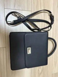 スクエアショルダーミニバック