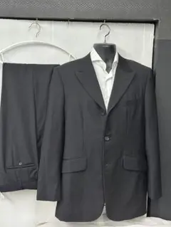 美品　TAKEO KIKUCHI(タケオキクチ)黒のスーツセット