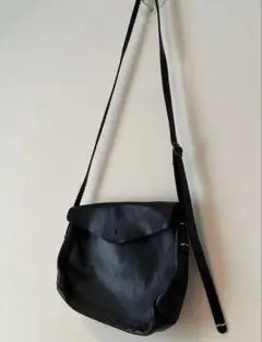 Encachette アンキャシェット　ショルダーバッグ　黒　ポーチ　レザー